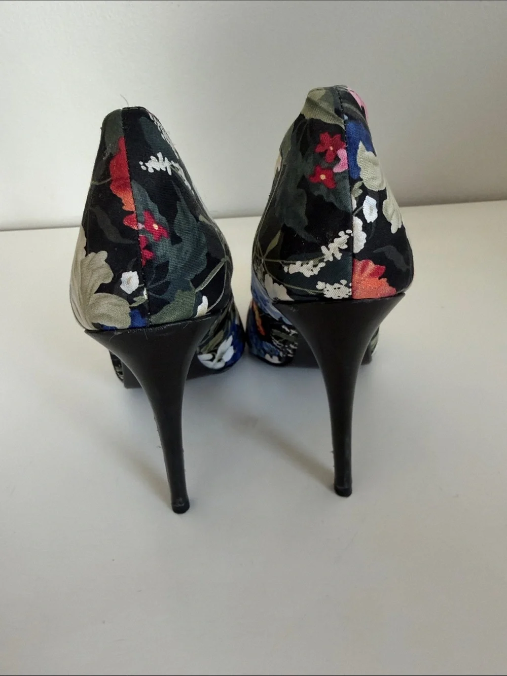 Halogen Floral Pointed Toe Pumps